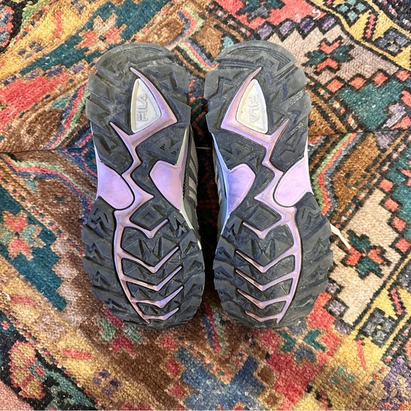 Fila hiking sneakers. - Picture 3 of 4